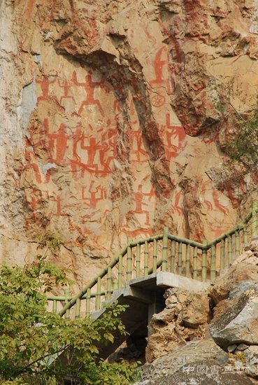 很少人知道中国是岩画大国,因为只有“花山”成功申遗