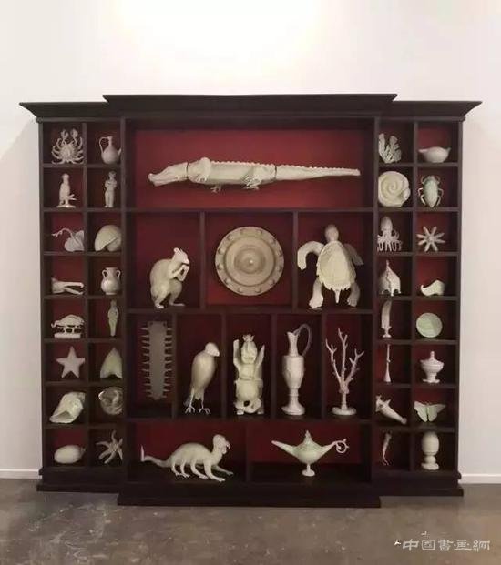 淘出来的作品？烟斗灰混合着威士忌底子的装置作品