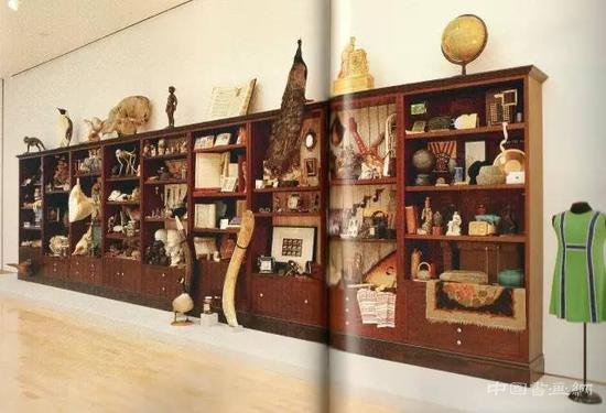 淘出来的作品？烟斗灰混合着威士忌底子的装置作品