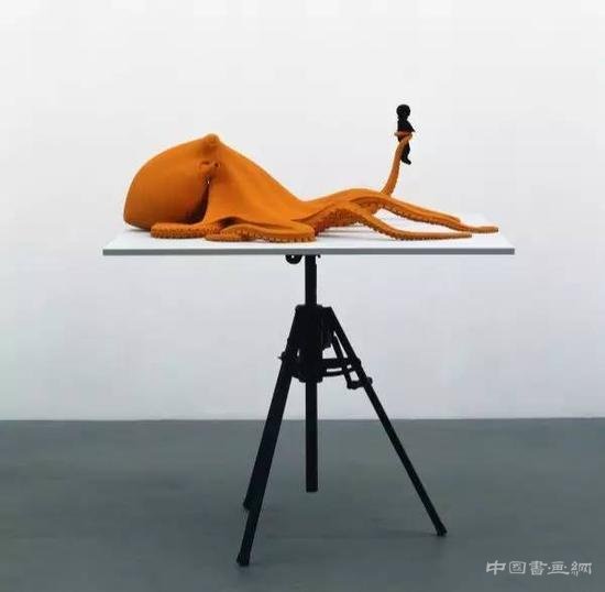 淘出来的作品？烟斗灰混合着威士忌底子的装置作品