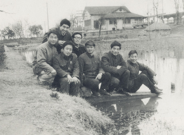 新中国美术70年|汪观清《庆祝上海解放》
